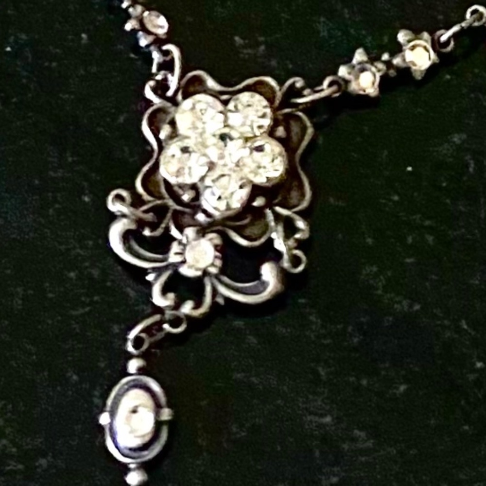Vintage Style Chandelier Rhinestone Necklace - Picture 4 of 5